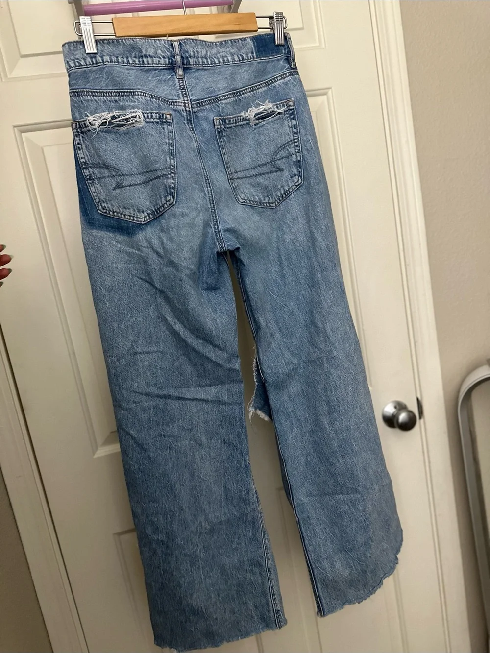 American Eagle Outfitters Super High Rise Baggy Wide Leg Jeans - Picture 2 of 5
